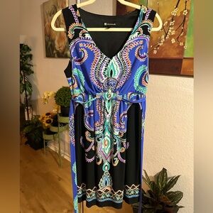 Valerie Bertinelli paisley design tie back dress size 8
